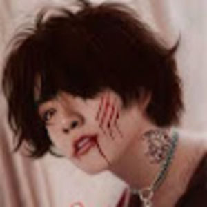 Meet your Posher, Evangeline